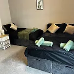 Manchester Urban Retreat - Nhs - Contractors - Relocating