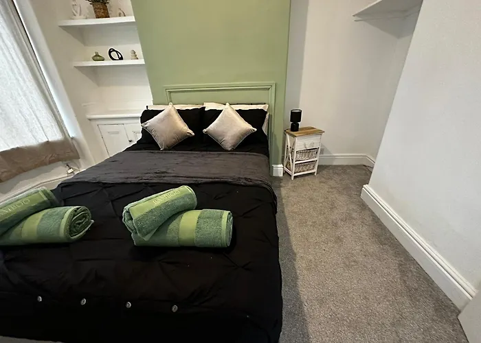 Manchester Urban Retreat - Nhs - Contractors - Relocating