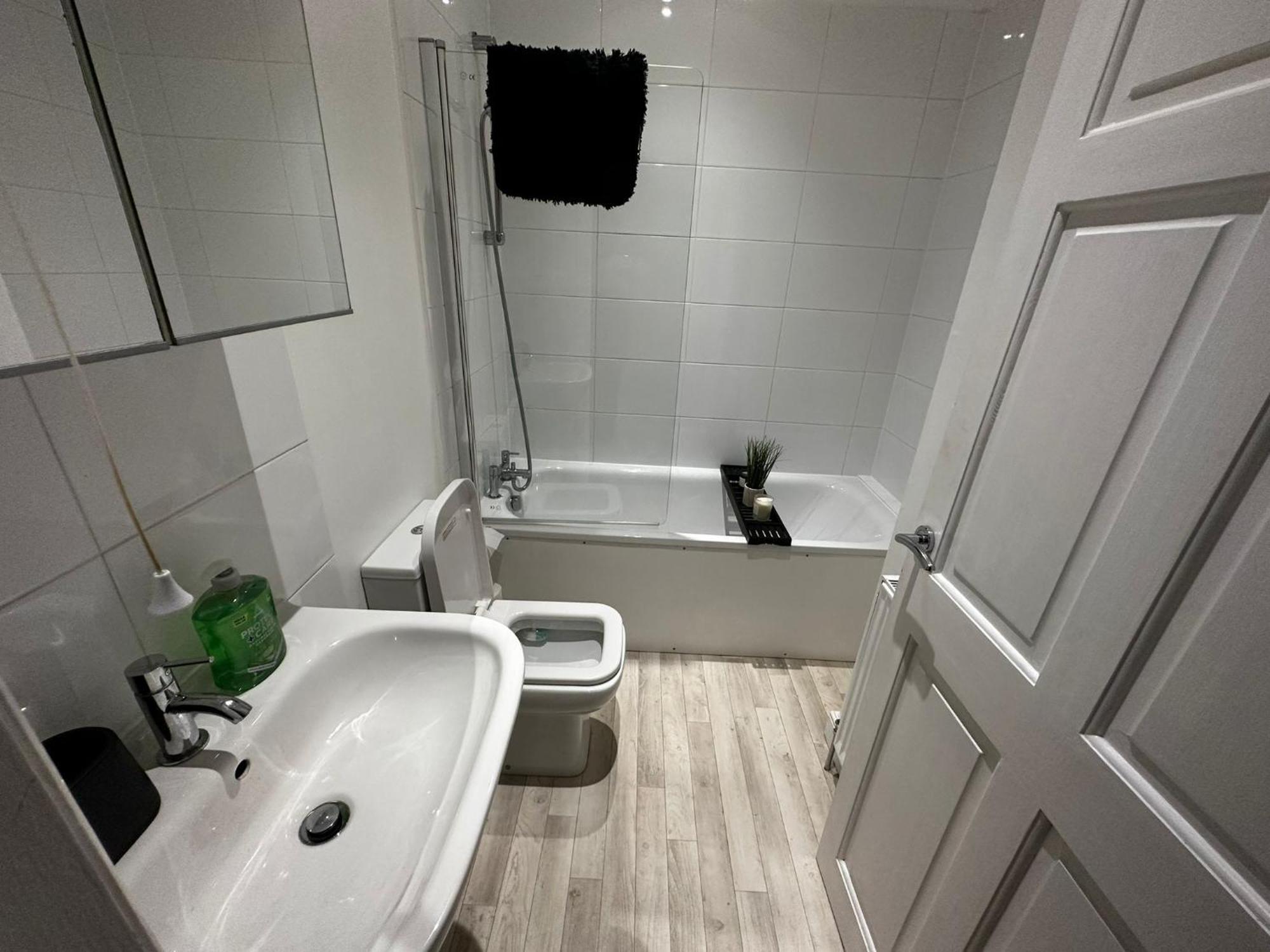 Urban Retreat - Nhs - Contractors - Relocating